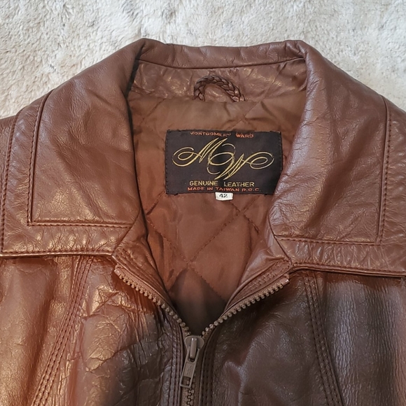 Vintage Montgomery Ward Brown Leather Bomber Jacket Size 42 or Women's 12 - Picture 3 of 8